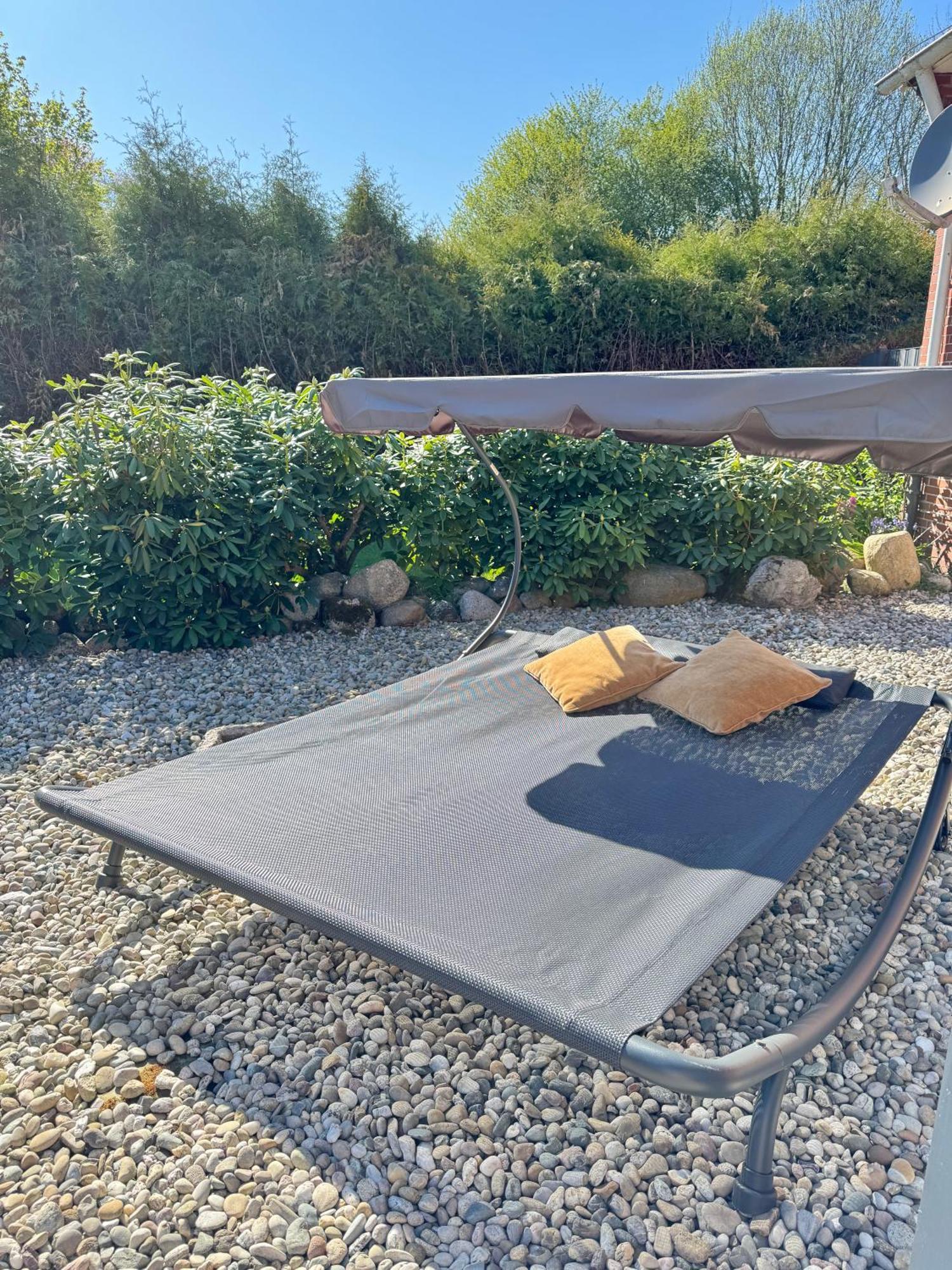Ferienwohnung Im Erdgeschoss Mit Eingezaeunten Garten Und Terrasse Aurich Extérieur photo